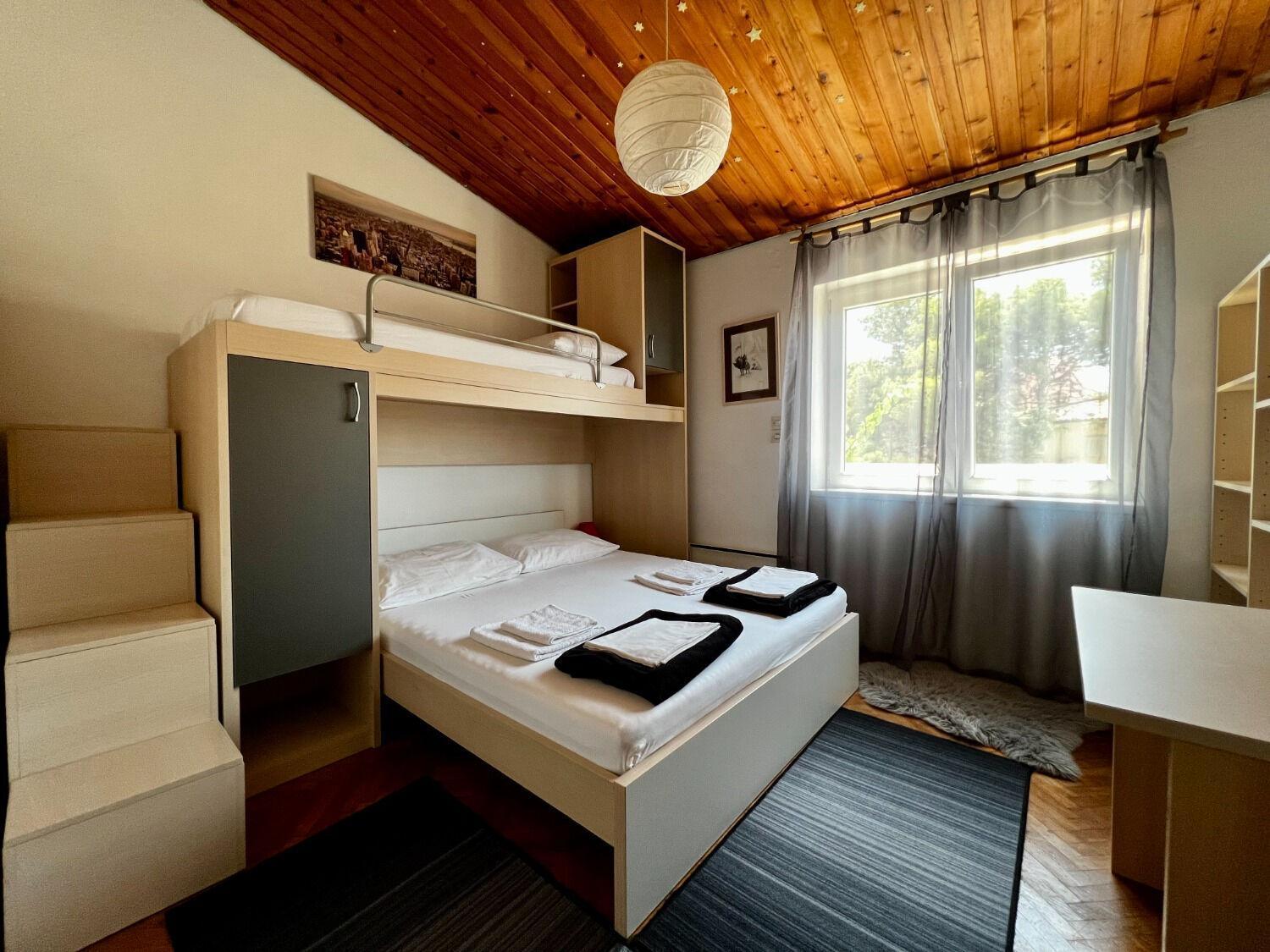 Apartment Denis - Great Location & Large Terrace Makarska Exterior photo